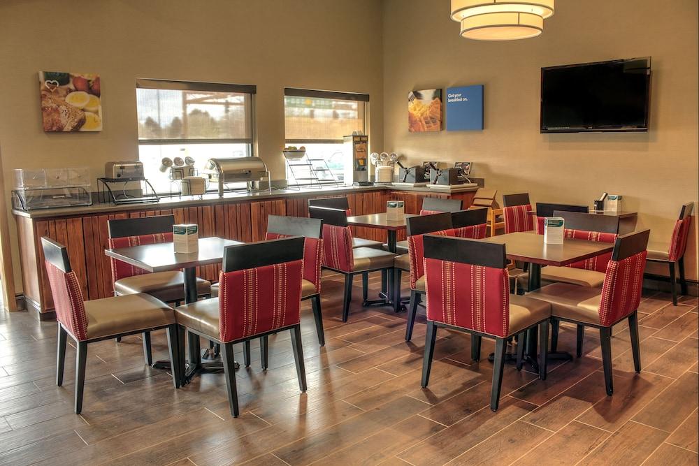 Comfort Inn At Buffalo Bill Village Resort Коді Екстер'єр фото