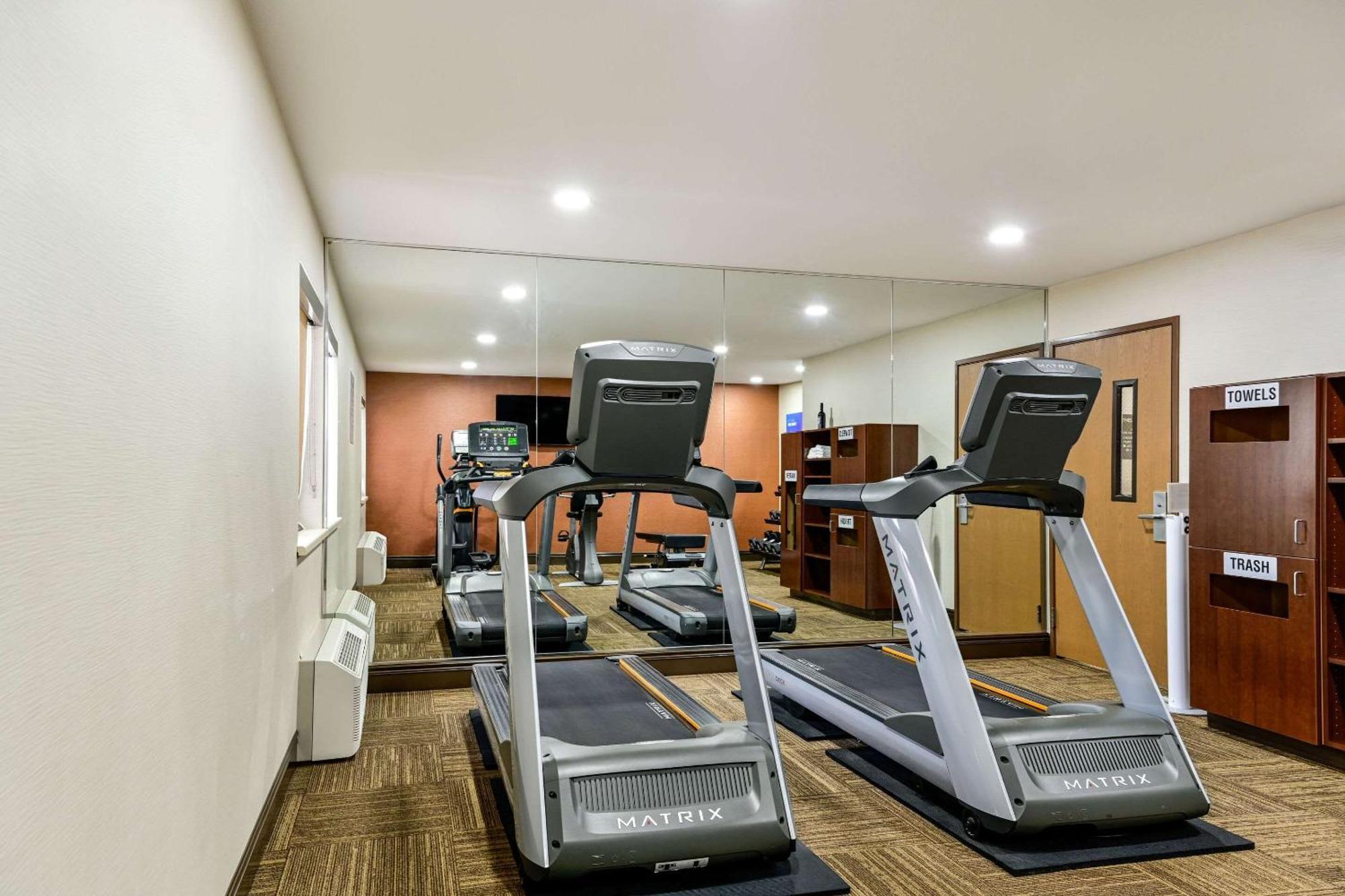 Comfort Inn At Buffalo Bill Village Resort Коді Екстер'єр фото