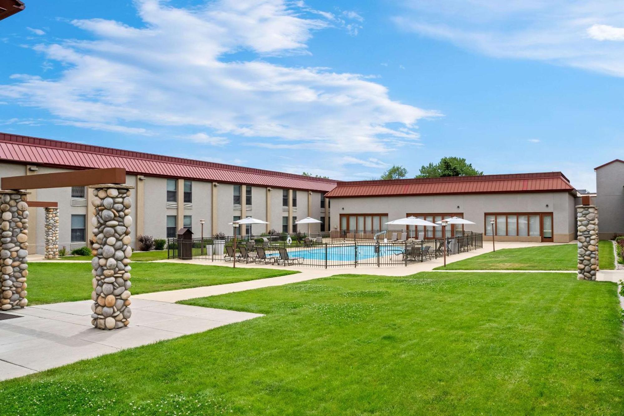Comfort Inn At Buffalo Bill Village Resort Коді Екстер'єр фото