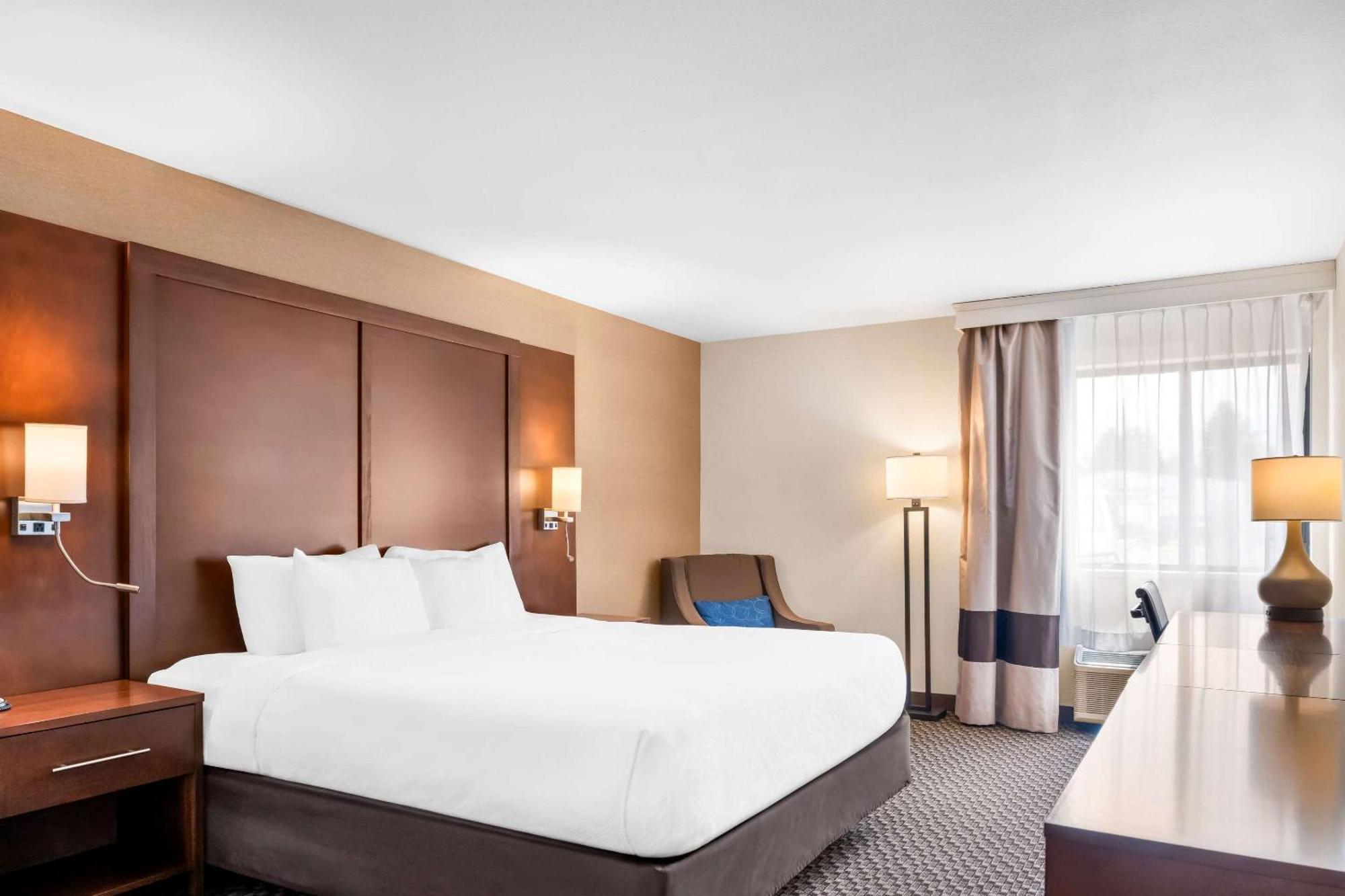 Comfort Inn At Buffalo Bill Village Resort Коді Екстер'єр фото